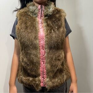 Girls Reversible Pink Faux Fur Vest-XL (12)